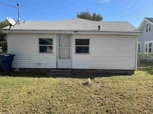 303 S 2ND ST, MARLOW, OK 73055, photo 4 of 24