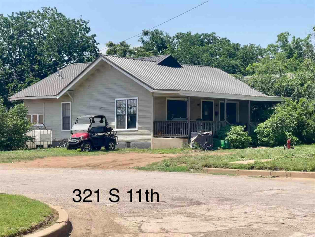 321 S 11TH ST, FREDERICK, OK 73542, photo 1 of 2