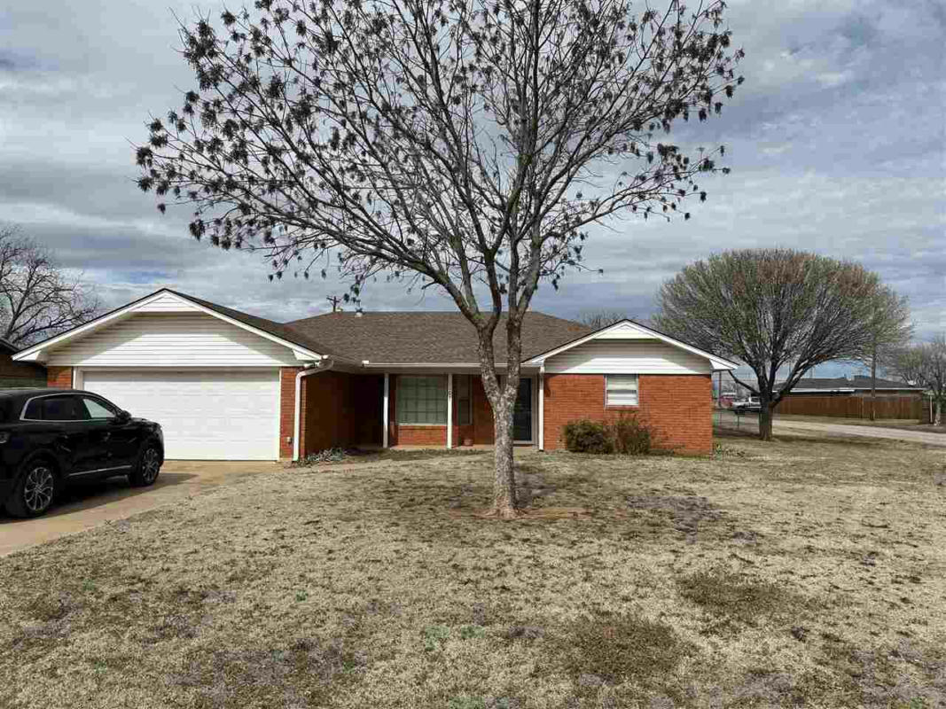 1102 W 5TH ST, GRANDFIELD, OK 73546, photo 1 of 16