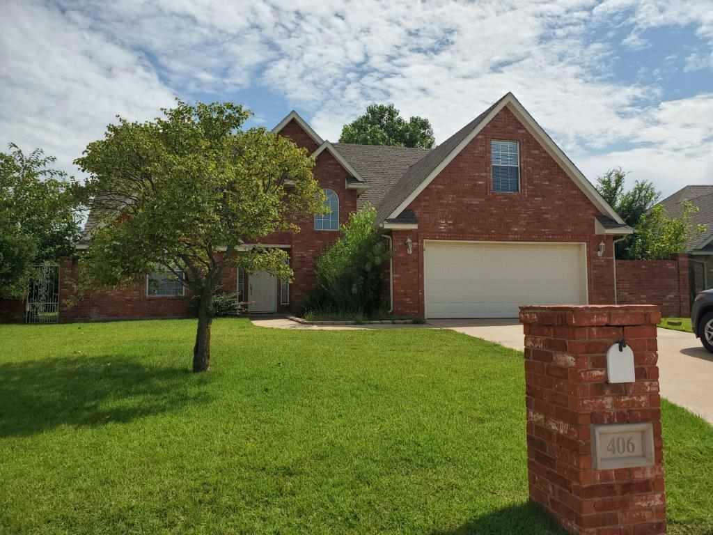 406 SE LANCELOT LN, LAWTON, OK 73501, photo 1 of 46