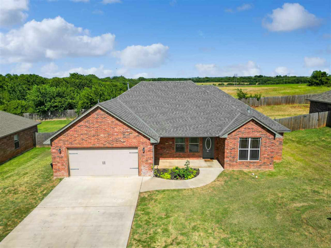 28 BLUE MEADOW DR, ELGIN, OK 73538, photo 1 of 30